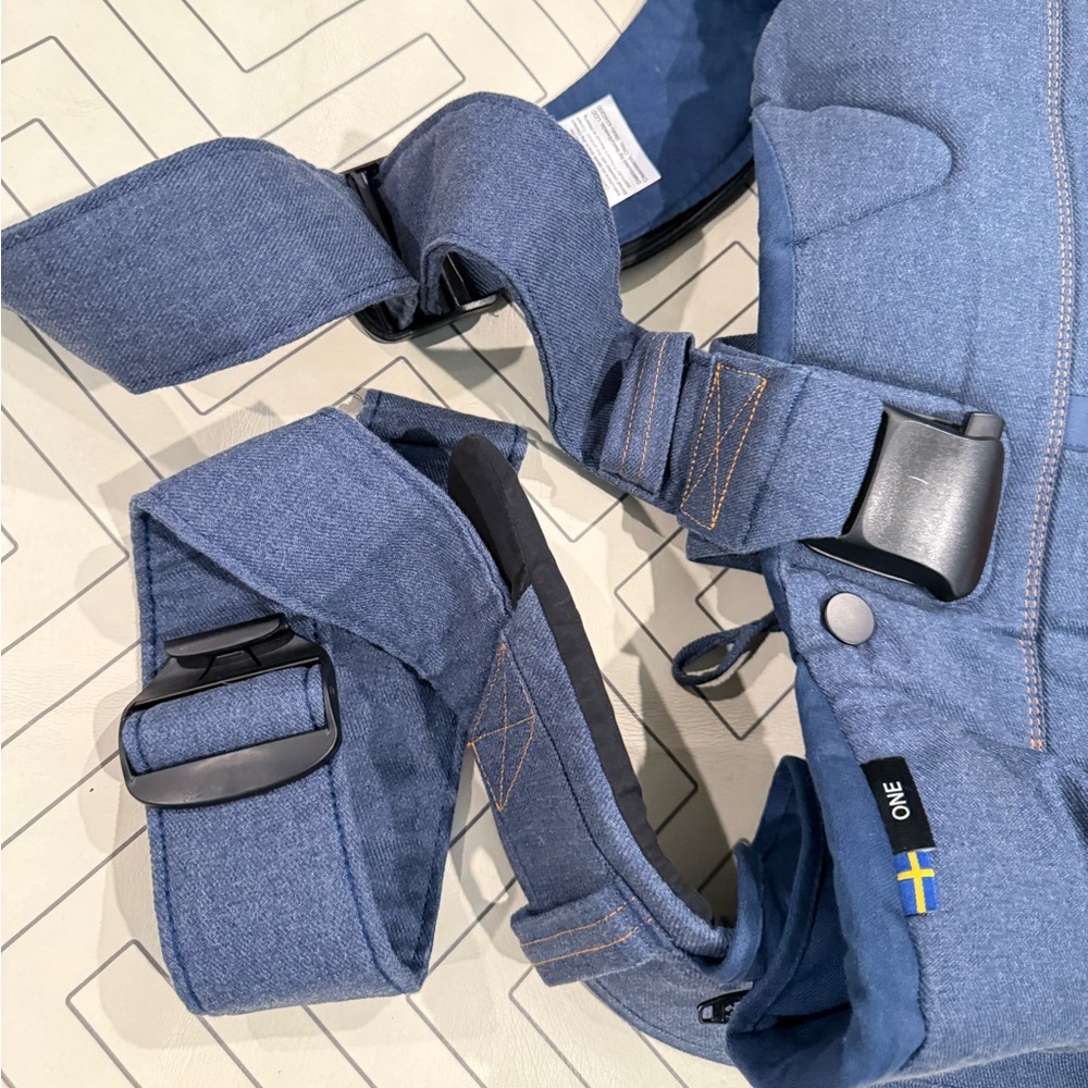 BabyBjorn Denim Original - Picture 3 of 13